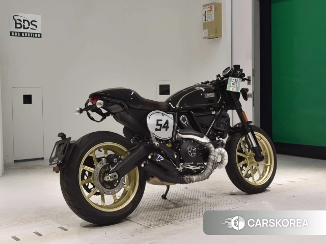 Проданный Ducati SCRAMBLER CAFE RACER 2018 из Японии, фото 2