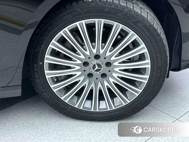 Mercedes-Benz E-class id 4236384 из Китая 18