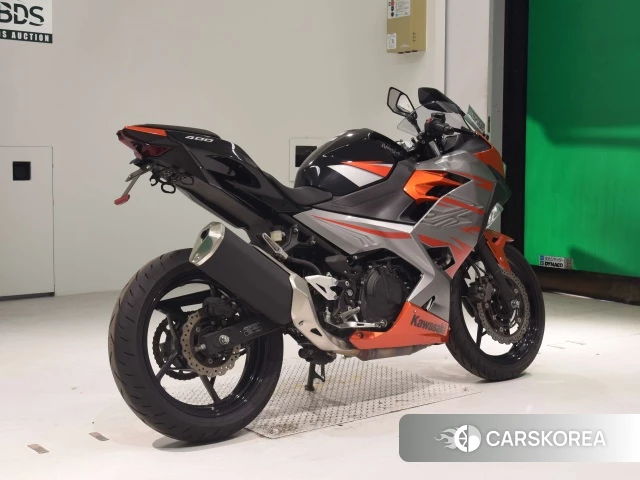 Проданный Kawasaki NINJA 400 2018 из Японии, фото 2