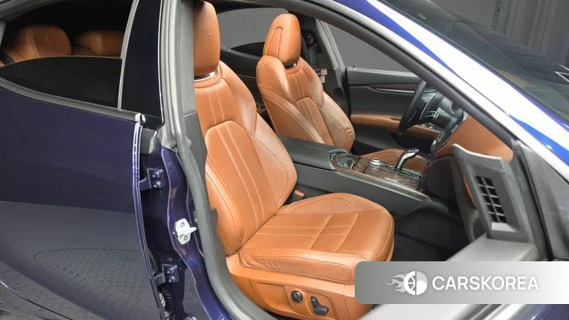 Maserati Ghibli id 4750983 из Кореи 18