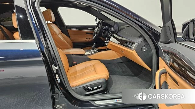BMW 5 Series (G30) id 4284151 из Кореи 18