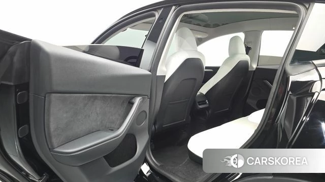 Tesla Model Y id 4516620 из Кореи 18