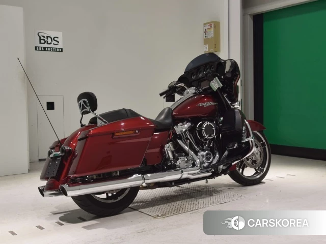 Проданный Harley-Davidson Street Glide FLHXS1750 2017 из Японии, фото 2