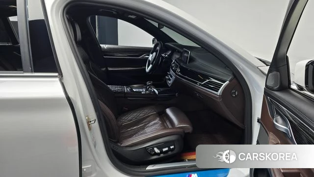 BMW 7 Series (G11) id 4187903 из Кореи 18