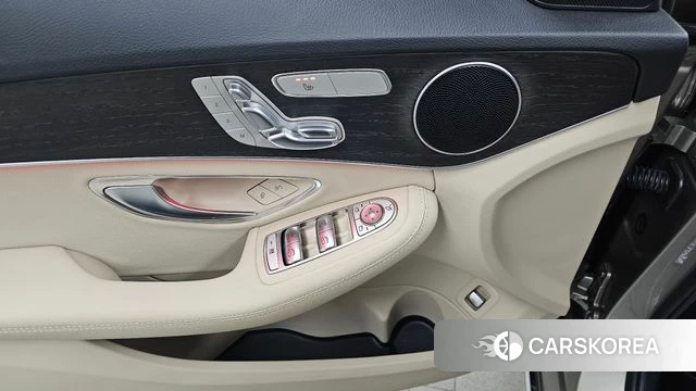 Mercedes-Benz C-Class W205 id 4245169 из Кореи 18