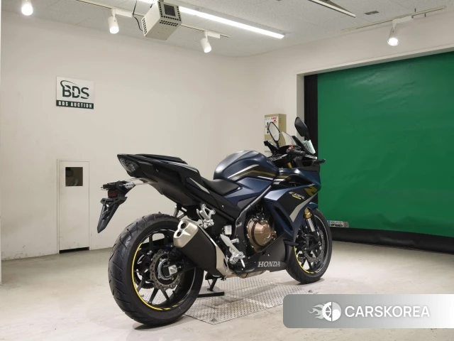 Проданный Honda CBR400R 2023 из Японии, фото 2