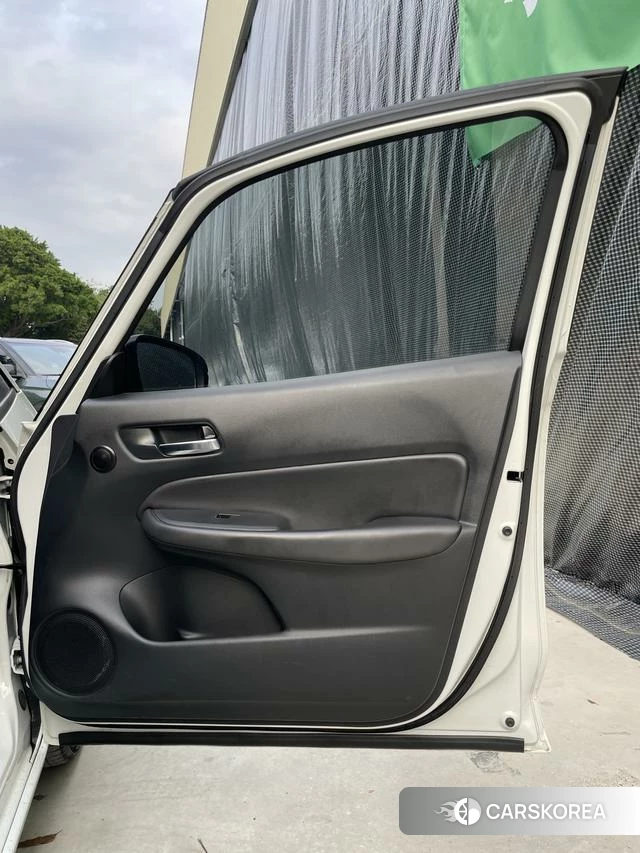 Honda LIFE id 4263902 из Китая 18