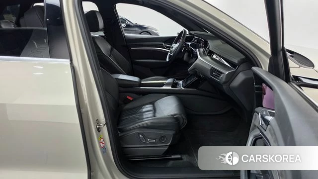 Audi e-Tron id 4736922 из Кореи 18