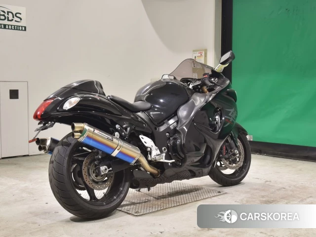 Проданный Suzuki GSX1300R HAYABUSA 2017 из Японии