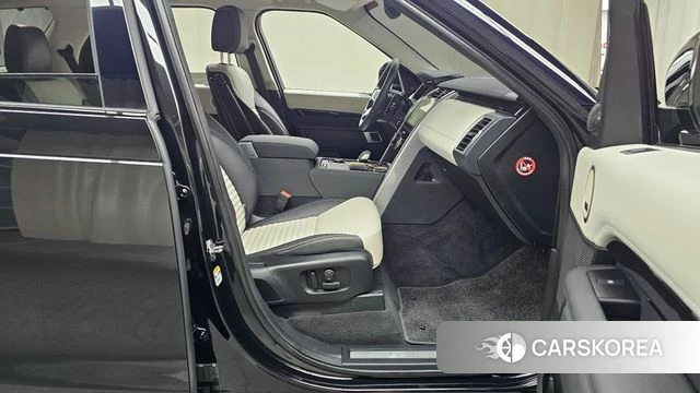 Land Rover Discovery 5 id 4539866 из Кореи 18