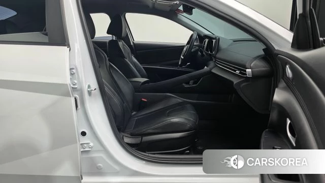 Hyundai Avante Hybrid (CN7) id 4433256 из Кореи 18