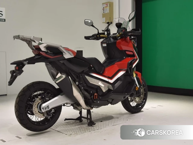 Проданный Honda X-ADV 750 2017 из Японии, фото 2