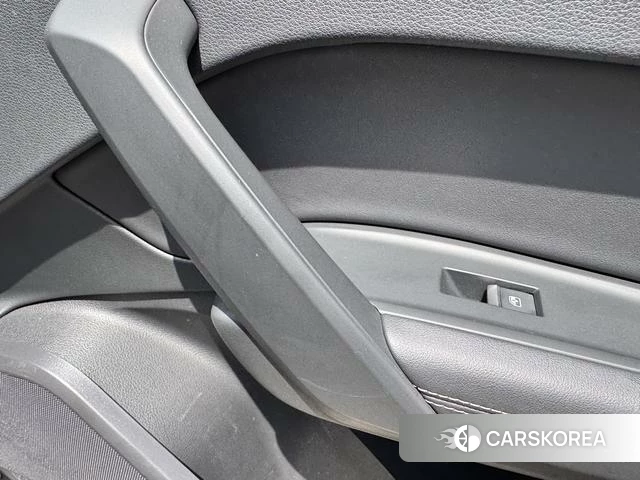 Audi Q5L id 4238154 из Китая 18