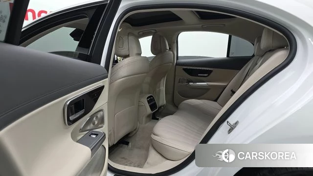 Mercedes-Benz E-Class W214 id 4185825 из Кореи 18