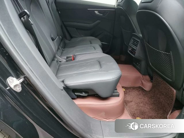 Audi Q8 id 4301536 из Китая 18