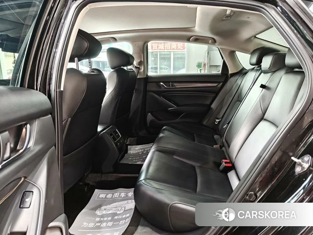 Honda Accord id 4307778 из Китая 18
