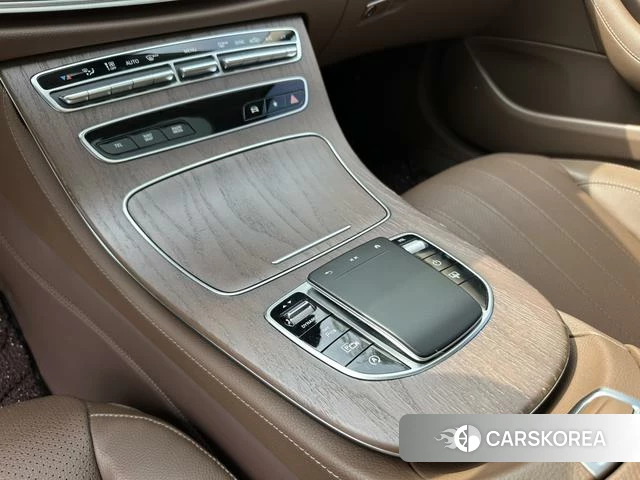 Mercedes-Benz E-class id 4256597 из Китая 18