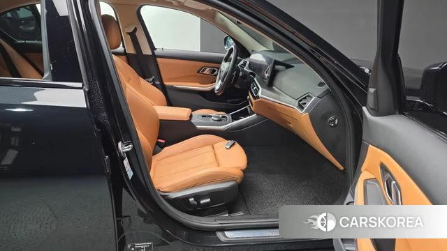BMW 3 Series (G20) id 4408643 из Кореи 18