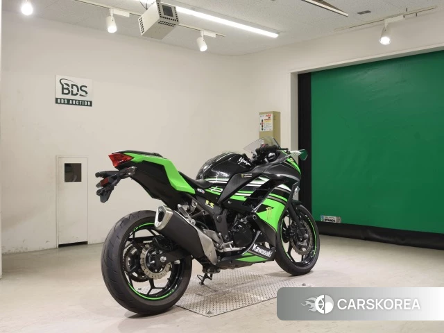 Проданный Kawasaki NINJA 250 ABS 2017 из Японии, фото 2