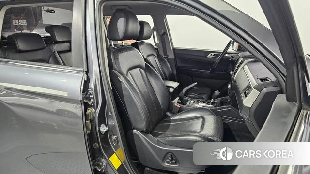 Ssangyong Rexton Sports id 4384684 из Кореи 18