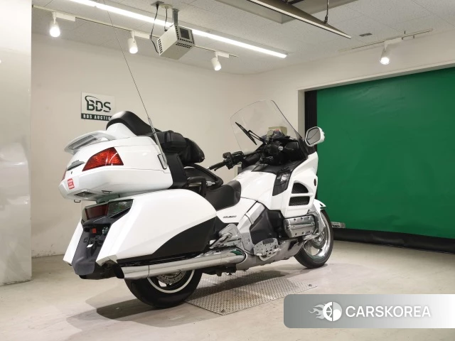 Проданный Honda GL1800 2017 из Японии, фото 2