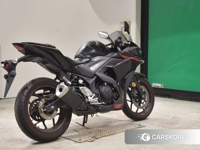 Проданный Yamaha YZF-R25 2015 из Японии