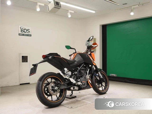 Проданный KTM 200 DUKE 2012 из Японии, фото 2