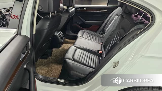 Volkswagen Passat GT (B8) id 4188656 из Кореи 18