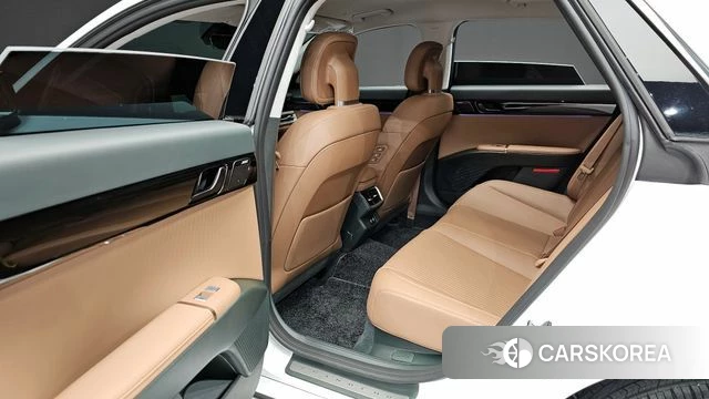 Hyundai Grandeur (GN7) id 4201114 из Кореи 18