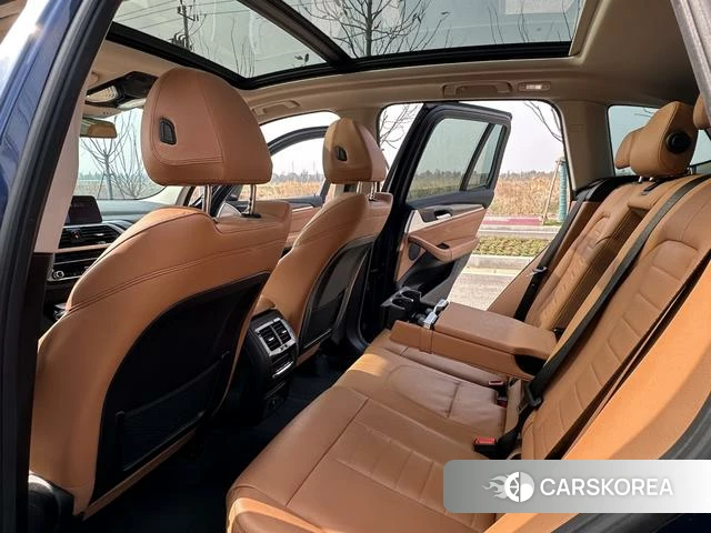 BMW X3 id 4209990 из Китая 18