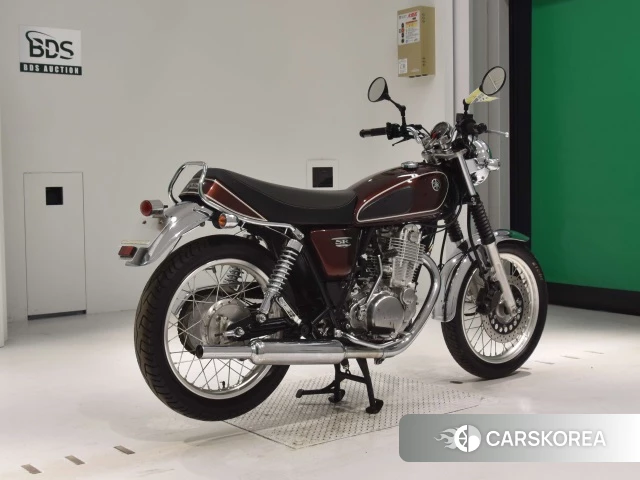 Проданный Yamaha SR 400 2015 из Японии, фото 2