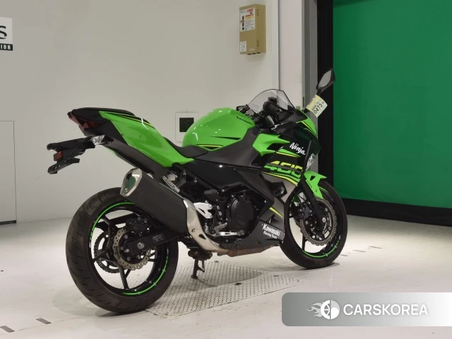 Проданный Kawasaki NINJA 400 2018 из Японии, фото 2