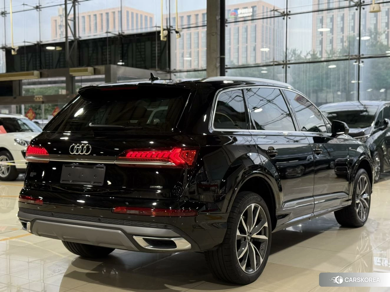 Audi Q7 id 4419498 из Китая 18