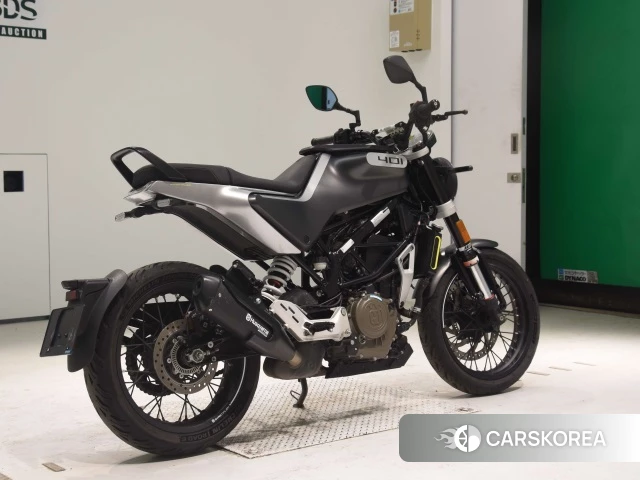 Проданный Husqvarna SVARTPILEN 401 2021 из Японии