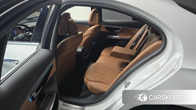 Mercedes-Benz E-Class W214 id 4493526 из Кореи 18