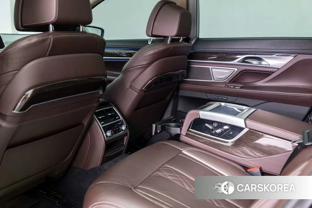 BMW 7 series id 4275872 из Китая 18