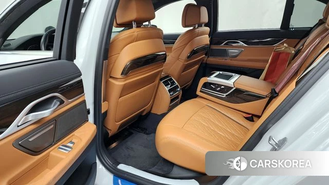 BMW 7 Series (G11) id 4389137 из Кореи 18
