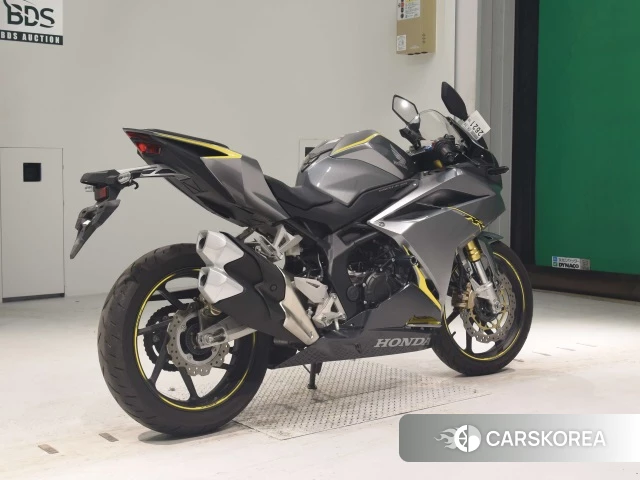 Проданный Honda CBR250RR ABS 2017 из Японии, фото 2