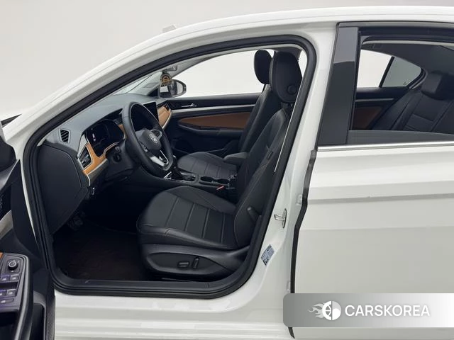 Volkswagen Bora id 4258585 из Китая 18