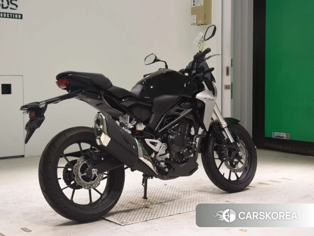 Проданный Honda CB250R 2018 из Японии