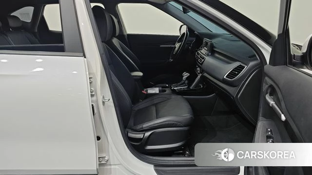 Kia Seltos id 4572981 из Кореи 18