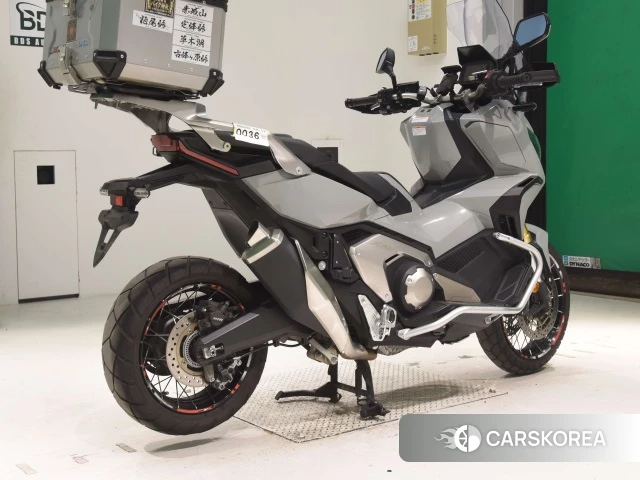 Проданный Honda X-ADV 750 id 4076946 из Японии