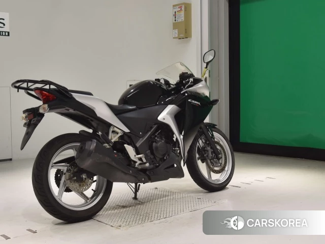 Проданный Honda CBR250R ABS 2011 из Японии, фото 2