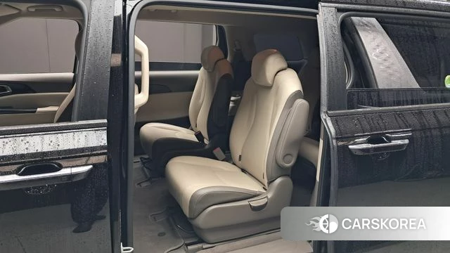 Kia Carnival 4th generation id 4608459 из Кореи 18