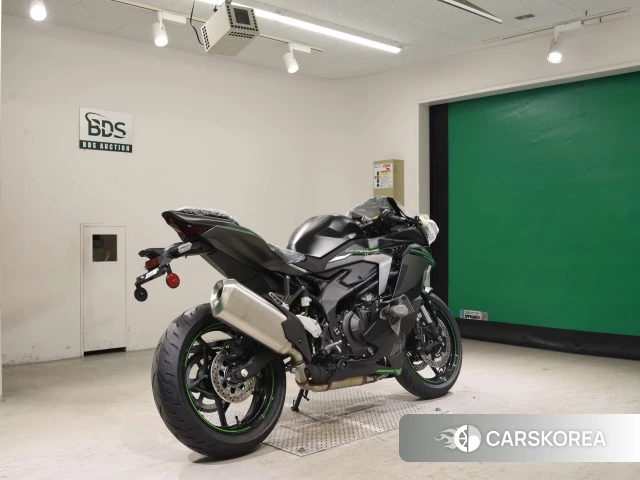 Проданный Kawasaki ZX-4R SE 2024 из Японии, фото 2