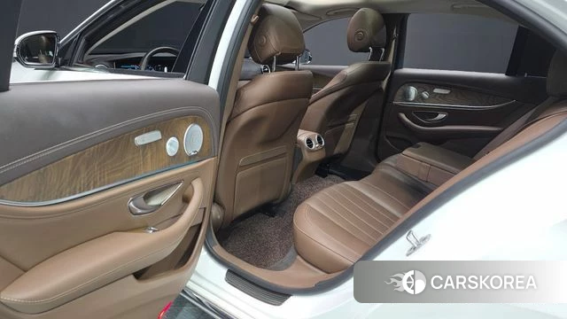 Mercedes-Benz E-Class W213 id 4703221 из Кореи 18