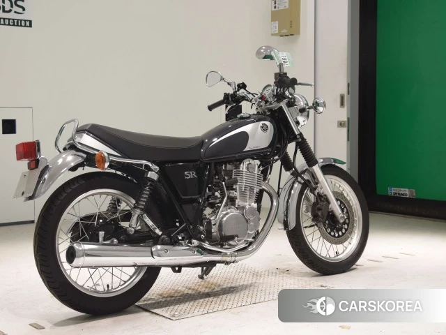 Проданный Yamaha SR400 2022 из Японии