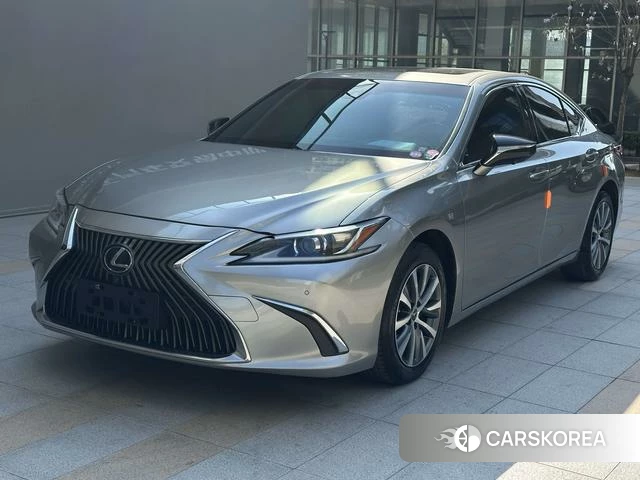 Lexus ES id 4221002 из Китая 18