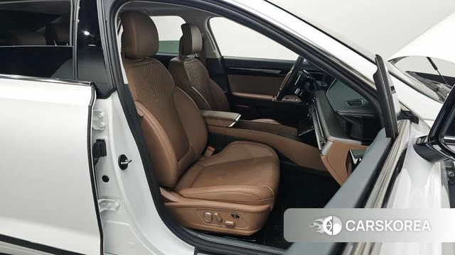 Hyundai Grandeur Hybrid (GN7) id 4308450 из Кореи 18