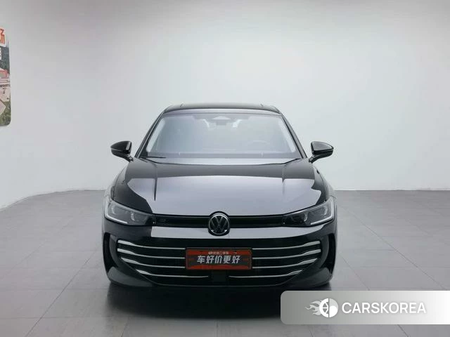 Volkswagen Passat id 4348599 из Китая 18